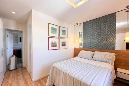 Apartamento à venda com 70m², 2 quartos e 2 vagas Apartamento à venda com 70m², 2 quartos e 2 vagasSuíte