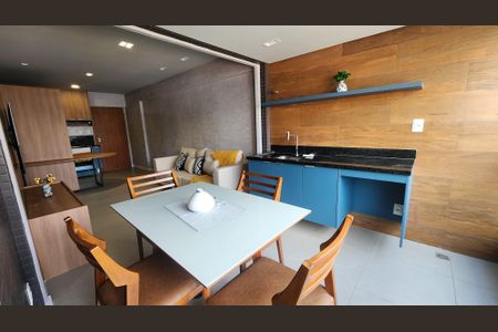 Sala  de apartamento para alugar com 2 quartos, 66m² em Barra, Salvador