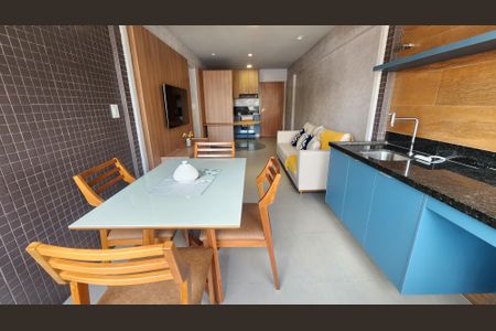 Sala  de apartamento para alugar com 2 quartos, 66m² em Barra, Salvador