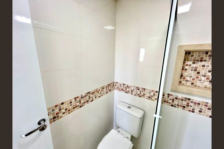 Apartamento à venda com 70m², 2 quartos e 1 vagaBanheiro 1