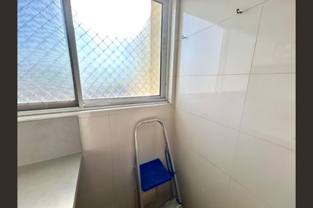 Apartamento à venda com 70m², 2 quartos e 1 vagaÁrea de Serviço
