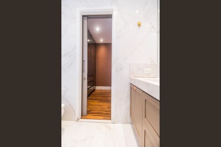 Apartamento para alugar com 110m², 2 quartos e 2 vagas Apartamento para alugar com 110m², 2 quartos e 2 vagasBanheiro da Suíte