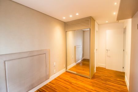 Apartamento para alugar com 110m², 2 quartos e 2 vagas Apartamento para alugar com 110m², 2 quartos e 2 vagasSuíte 2