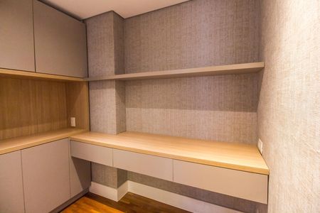 Apartamento para alugar com 110m², 2 quartos e 2 vagas Apartamento para alugar com 110m², 2 quartos e 2 vagasEscritório
