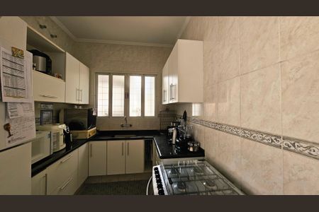 Casa à venda com 3 quartos, 260m² em Jardim Cica, Jundiaí