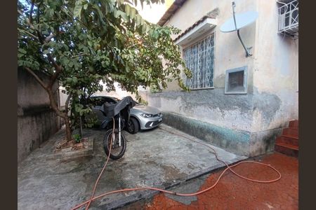 Casa para alugar com 200m², 3 quartos e 4 vagasQuintal