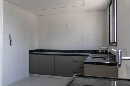 Apartamento à venda com 92m², 3 quartos e 2 vagasCozinha