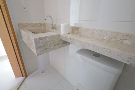 Apartamento à venda com 77m², 2 quartos e 1 vagaBanheiro 1
