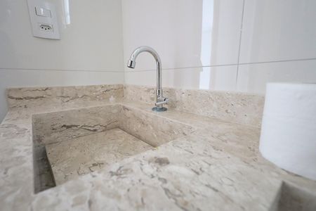 Apartamento à venda com 77m², 2 quartos e 1 vagaBanheiro 1