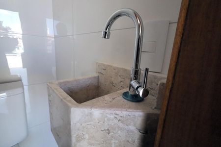 Apartamento à venda com 77m², 2 quartos e 1 vagaBanheiro 2