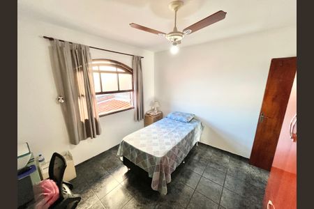 Casa à venda com 100m², 2 quartos e 1 vagaQuarto 2