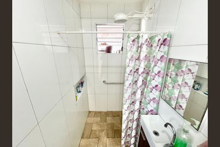 Casa à venda com 100m², 2 quartos e 1 vagaBanheiro de serviço