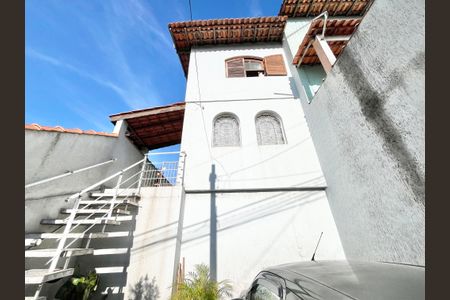 Casa à venda com 100m², 2 quartos e 1 vagaGaragem