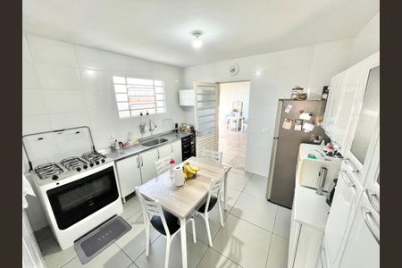 Casa à venda com 100m², 2 quartos e 1 vagaCozinha