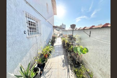 Casa à venda com 100m², 2 quartos e 1 vagaQuintal