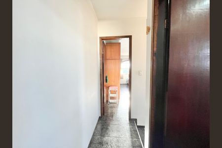 Casa à venda com 100m², 2 quartos e 1 vagaCorredor