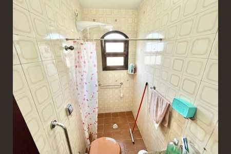 Casa à venda com 100m², 2 quartos e 1 vagaBanheiro