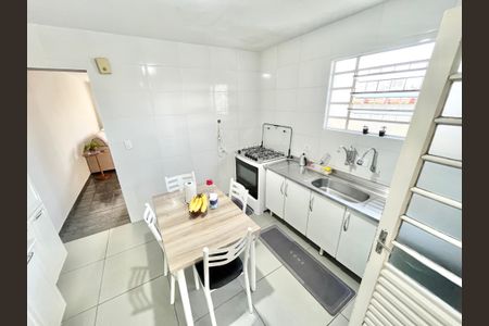 Casa à venda com 100m², 2 quartos e 1 vagaCozinha