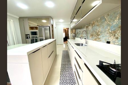 Casa para alugar com 250m², 4 quartos e 3 vagasCozinha