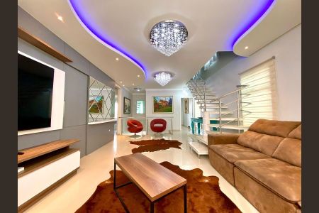 Casa para alugar com 250m², 4 quartos e 3 vagasSala