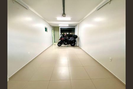 Casa para alugar com 250m², 4 quartos e 3 vagasGaragem
