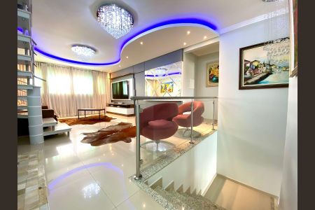 Casa para alugar com 250m², 4 quartos e 3 vagasSala