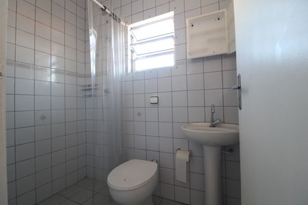Casa à venda com 125m², 2 quartos e 2 vagasBanheiro da Edícula