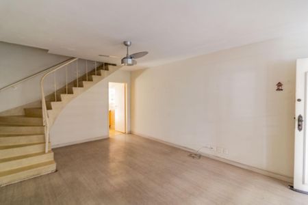 Sala de casa à venda com 3 quartos, 120m² em Chácara Santo Antônio (zona Sul), São Paulo