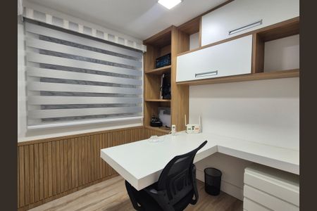 Casa de condomínio para alugar com 350m², 5 quartos e 2 vagas