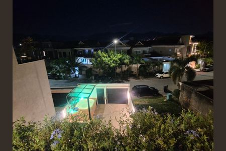 Casa de condomínio para alugar com 350m², 5 quartos e 2 vagas