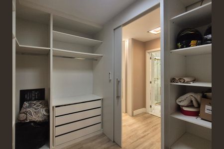 Casa de condomínio para alugar com 350m², 5 quartos e 2 vagas