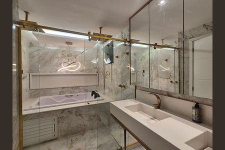 Casa de condomínio para alugar com 350m², 5 quartos e 2 vagas
