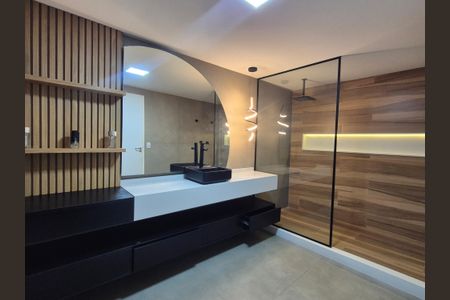 Casa de condomínio para alugar com 350m², 5 quartos e 2 vagas