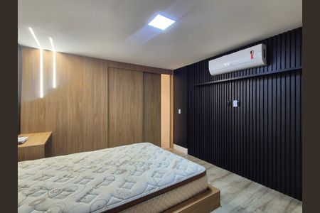 Casa de condomínio para alugar com 350m², 5 quartos e 2 vagas