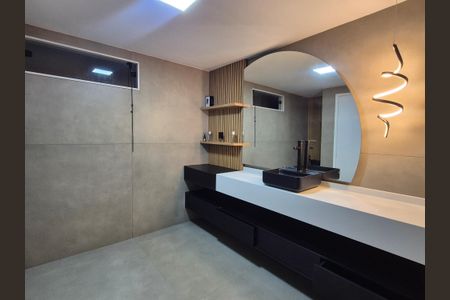 Casa de condomínio para alugar com 350m², 5 quartos e 2 vagas