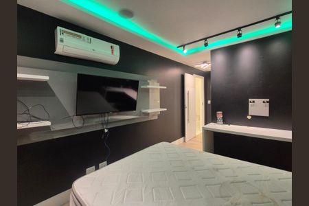 Casa de condomínio para alugar com 350m², 5 quartos e 2 vagas