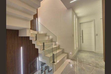 Casa de condomínio para alugar com 350m², 5 quartos e 2 vagas