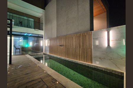 Casa de condomínio para alugar com 350m², 5 quartos e 2 vagas