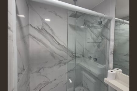 Casa de condomínio para alugar com 350m², 5 quartos e 2 vagas