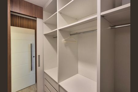 Casa de condomínio para alugar com 350m², 5 quartos e 2 vagas