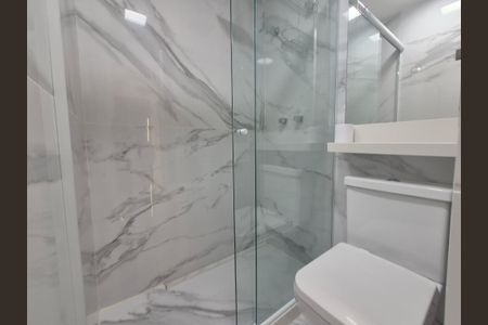 Casa de condomínio para alugar com 350m², 5 quartos e 2 vagas