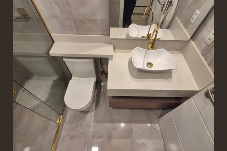 Casa de condomínio para alugar com 350m², 5 quartos e 2 vagas