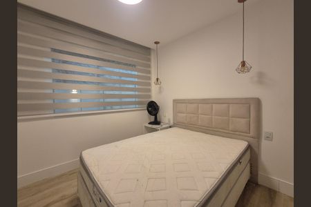 Casa de condomínio para alugar com 350m², 5 quartos e 2 vagas