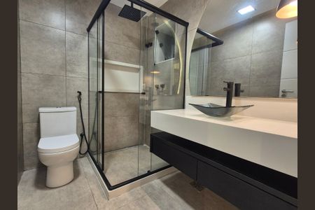 Casa de condomínio para alugar com 350m², 5 quartos e 2 vagas