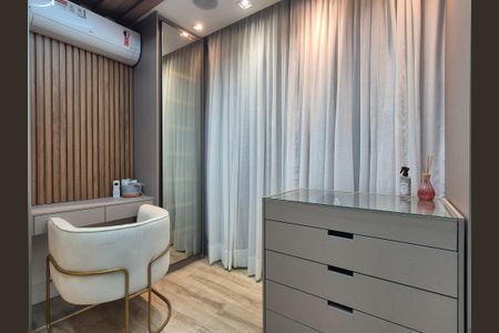 Casa de condomínio para alugar com 350m², 5 quartos e 2 vagas