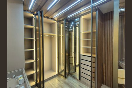 Casa de condomínio para alugar com 350m², 5 quartos e 2 vagas