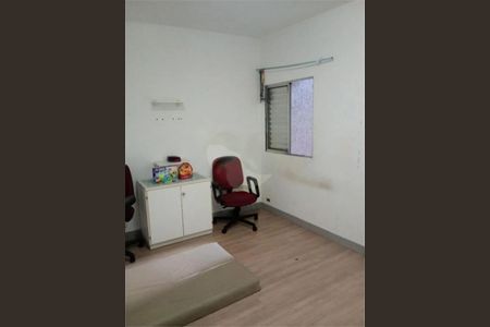 Casa à venda com 3 quartos, 200m² em Vila Talarico, São Paulo