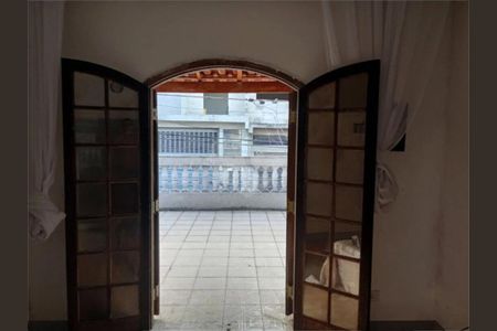 Casa à venda com 3 quartos, 200m² em Vila Talarico, São Paulo