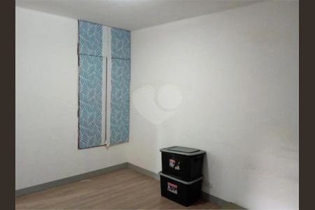 Casa à venda com 3 quartos, 200m² em Vila Talarico, São Paulo