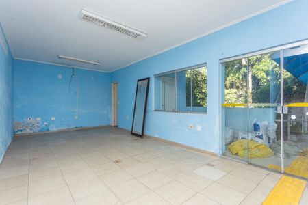 Sala de casa para alugar com 4 quartos, 290m² em Jardim Figueira Grande, São Paulo